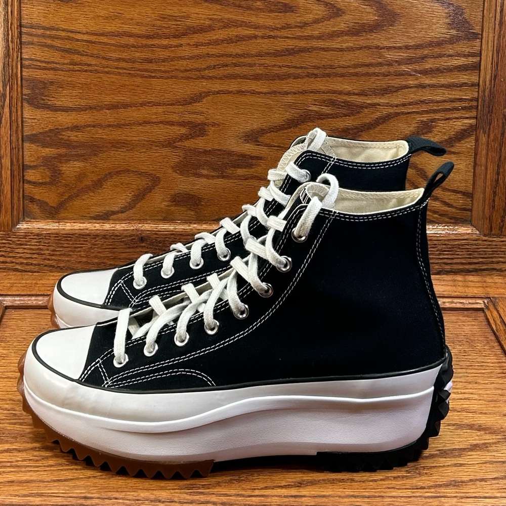 Converse Run‎ Star Hike Hi Black White Gum Shoes